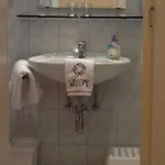 Gadenstaetter In Der *