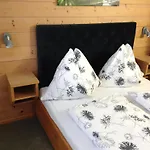 Gadenstaetter In Der Zell am See