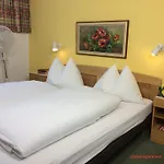 Gadenstaetter In Der Zell am See