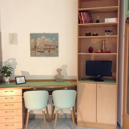 Apartment Gadenstaetter In Der City