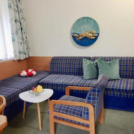 Apartment Gadenstaetter In Der City