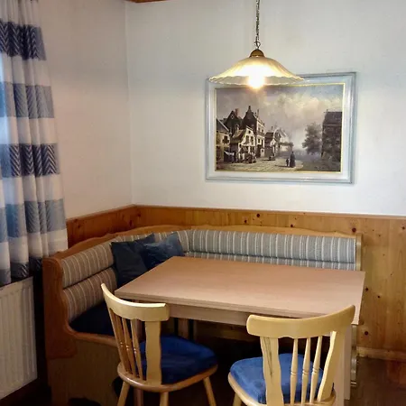 Apartment Gadenstaetter In Der City