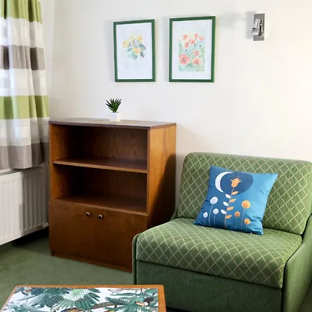 Apartment Gadenstaetter In Der City