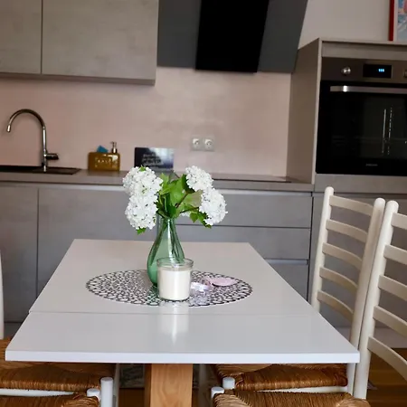 Apartment Gadenstaetter In Der City