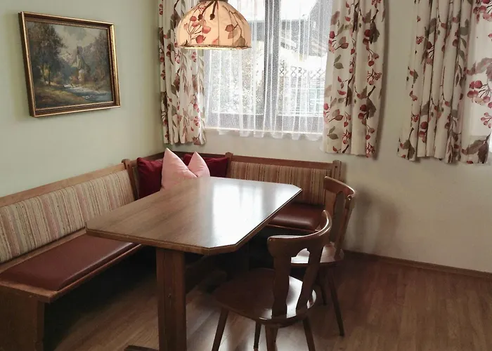 Gadenstaetter In Der Apartamento